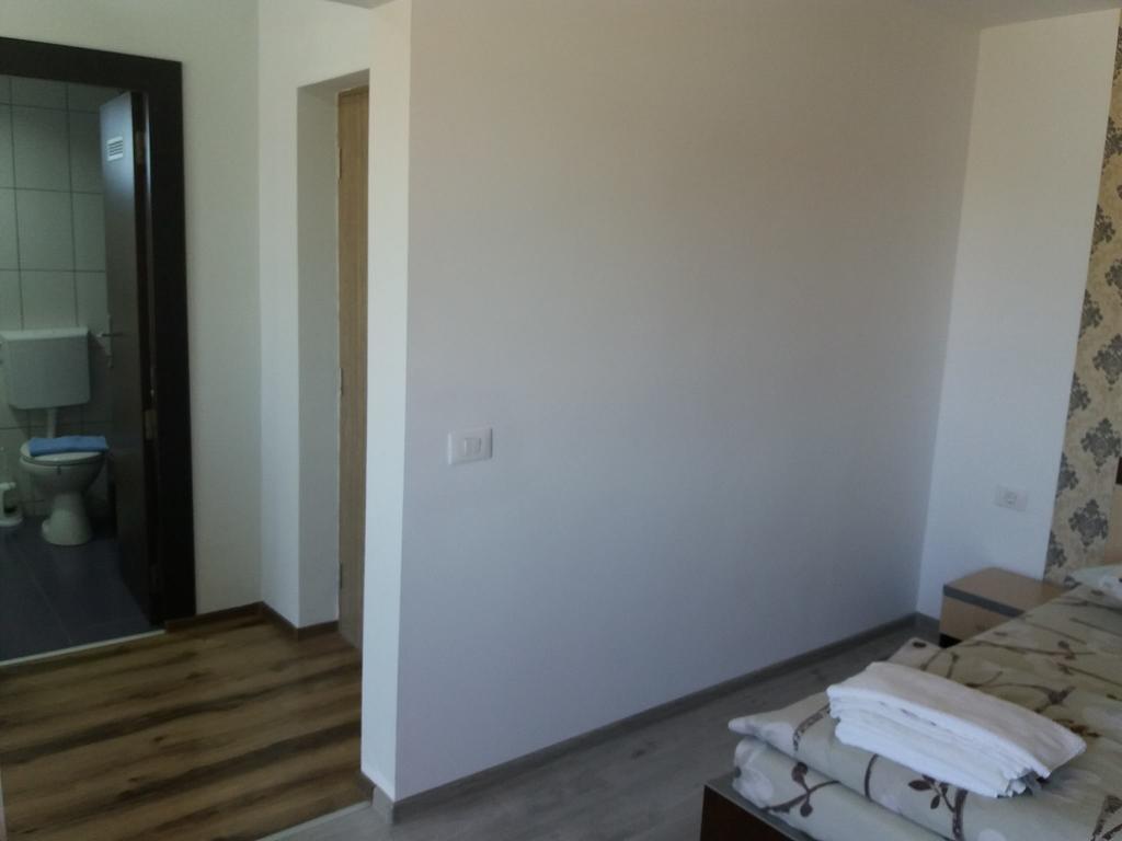 Hotel Casa Alba Năvodari Habitación foto